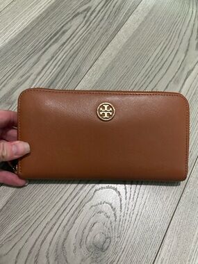 Tory Burch Tan Saffiano Leather Continental Wallet